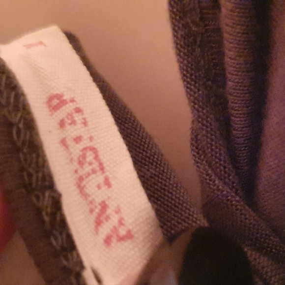 Emerald green maxi dress.  Stretchy material, very flattering - Picture 2 of 4